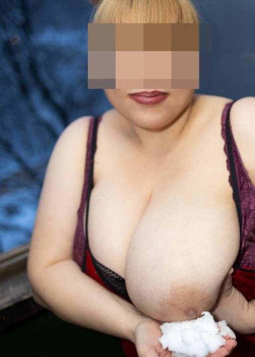 Проститутка Айнура Айнура